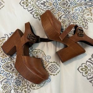 Sonoma clog heels brown 6.5